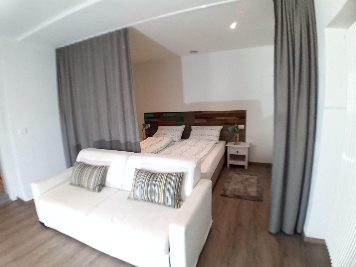 Apartment Roemerbruecke - Ponte Romano Meran Buitenkant foto